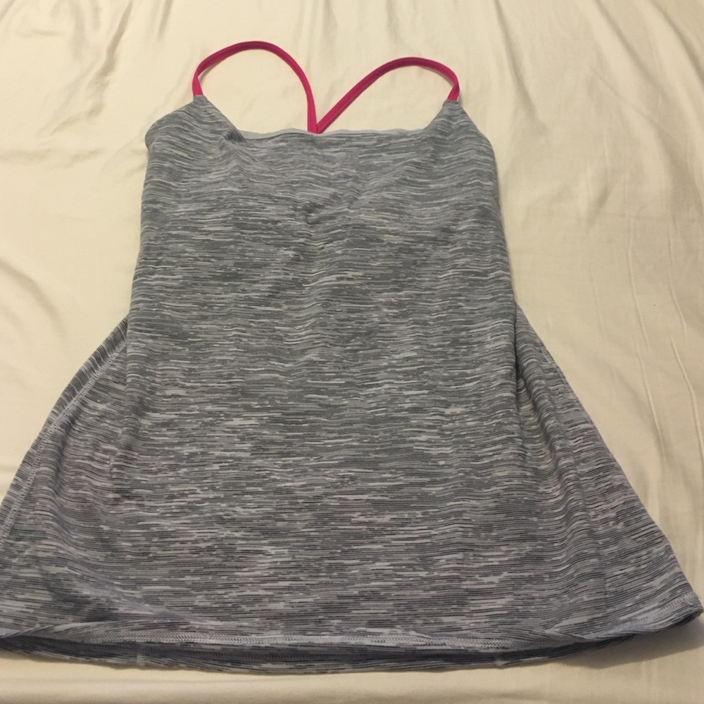 Lululemon grey tank with pink detail sz 12